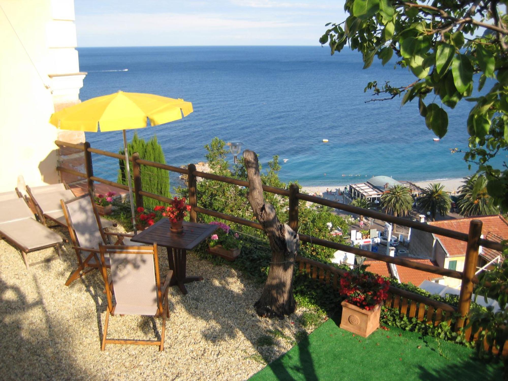 Palazzo Vescovile Hotel Noli Εξωτερικό φωτογραφία