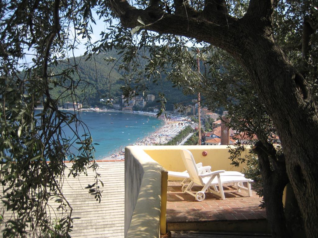Palazzo Vescovile Hotel Noli Εξωτερικό φωτογραφία
