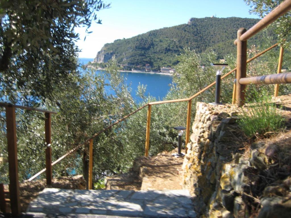 Palazzo Vescovile Hotel Noli Δωμάτιο φωτογραφία