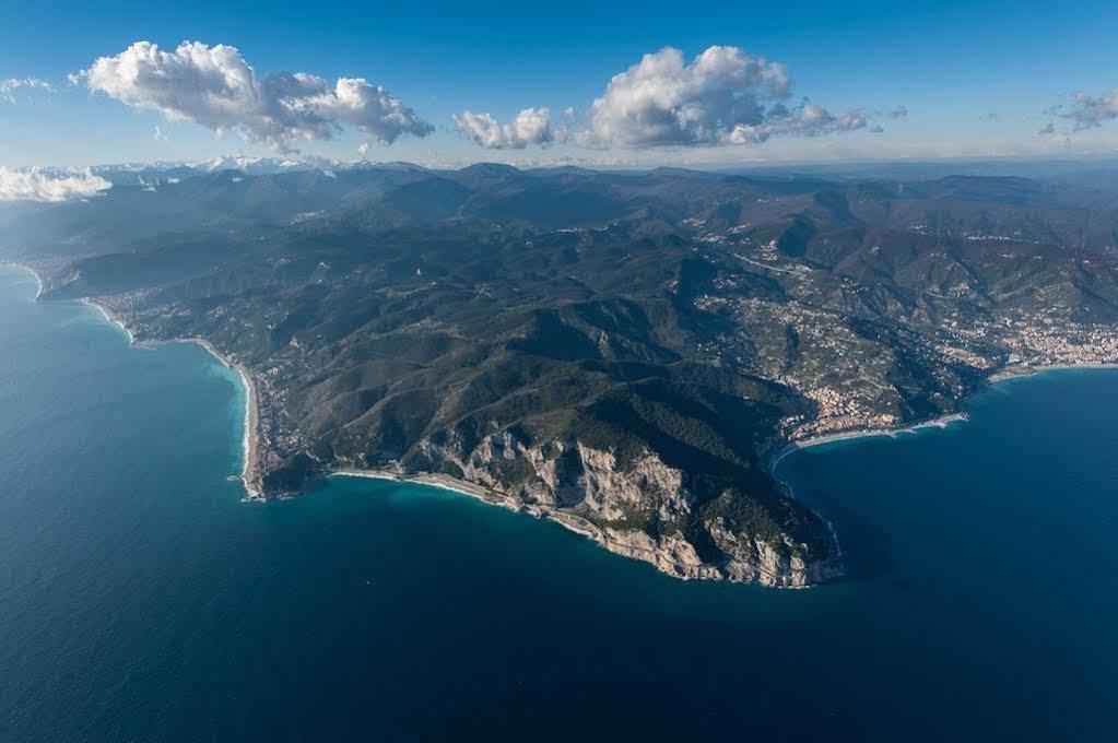 Palazzo Vescovile Hotel Noli Εξωτερικό φωτογραφία